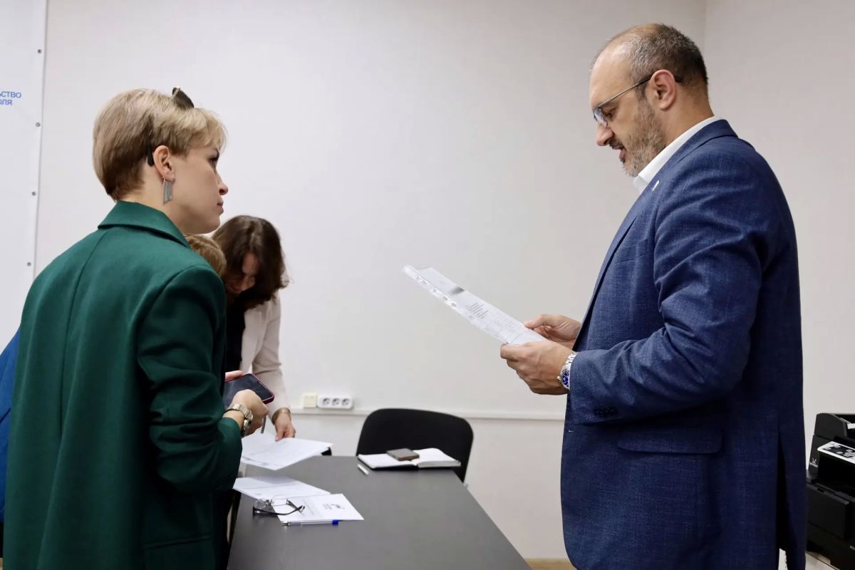 Вчера провел прием граждан в севастопольском филиале Фонда «Защитники Отечества», где пообщался с семьями участников СВО