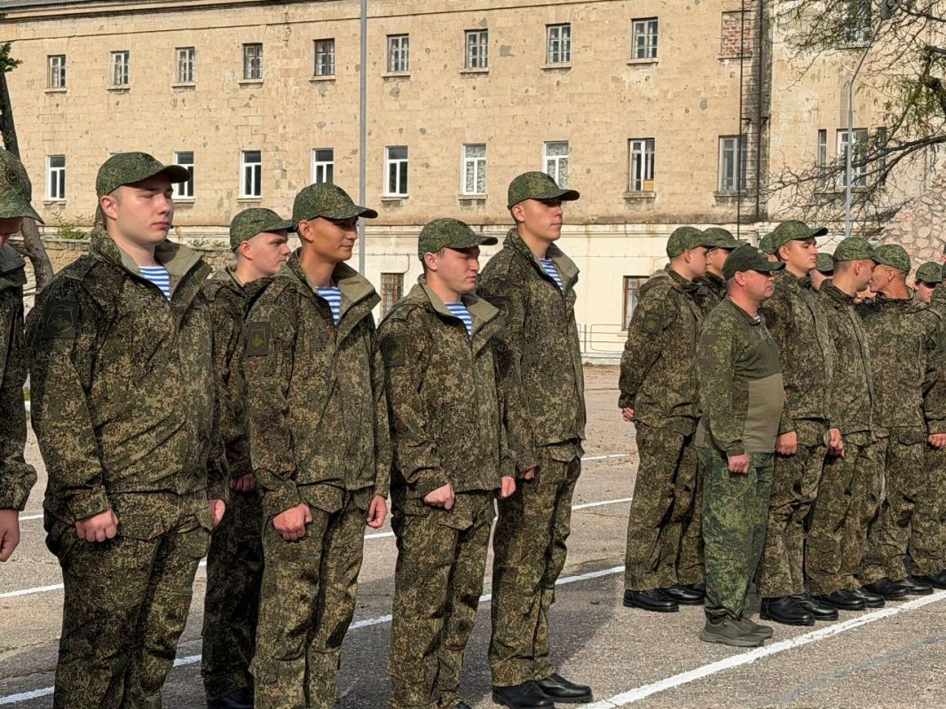 Больше 350 севастопольцев отправятся на срочную службу в рамках осеннего призыва