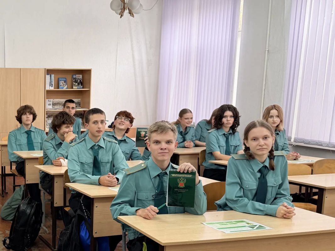Михаил Развожаев: 25 октября в России — День таможенника Михаил Развожаев: 25 октября в России — День таможенника