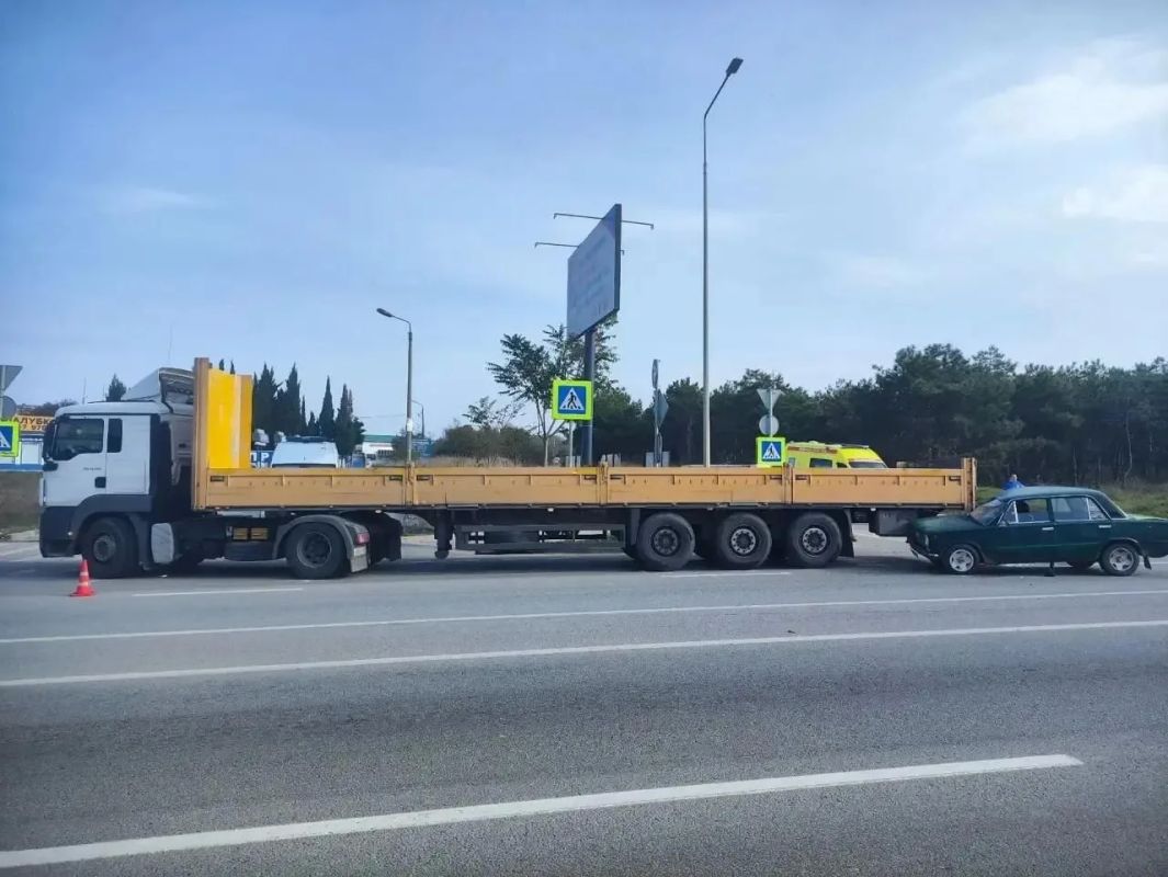 В Севастополе в ДТП пострадали малолетний ребенок и его мама В Севастополе в ДТП пострадали малолетний ребенок и его мама