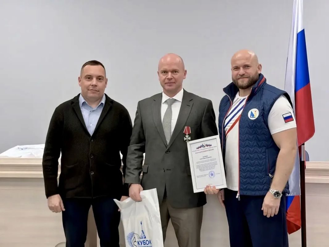 Сегодня наградили наших Героев СВО — участников «Кубка Защитников Отечества» Сегодня наградили наших Героев СВО — участников «Кубка Защитников Отечества»