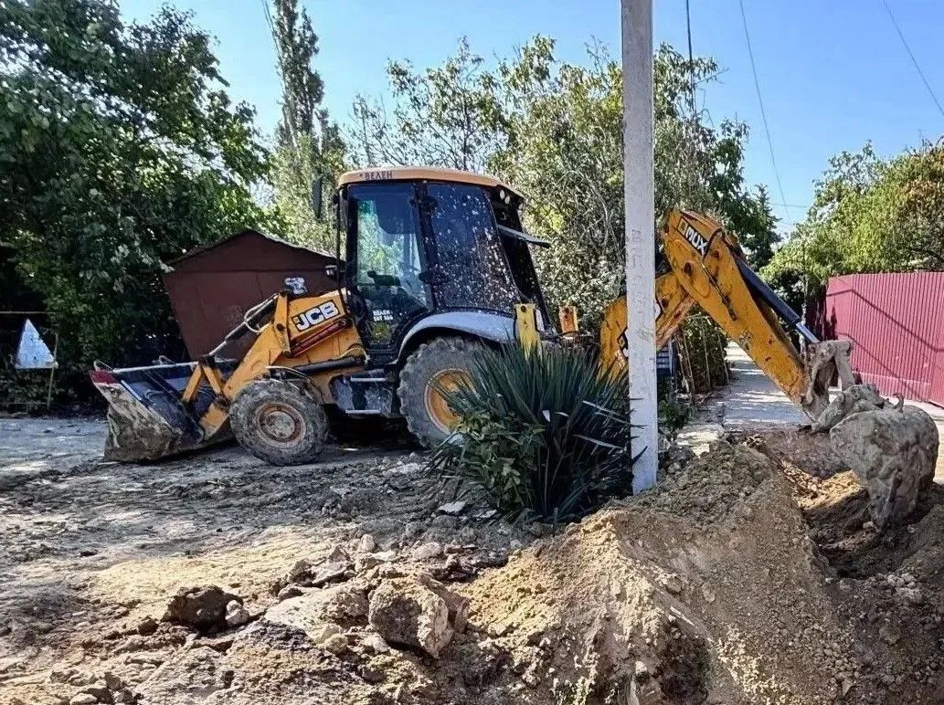 Водоканал: Продолжаются работы по реконструкции водопровода на ул. Инженерная Балка. Мероприятие реализуется в рамках федерального проекта «Модернизация коммунальной инфраструктуры» национального проекта «Инфраструктура для... Водоканал: Продолжаются работы по реконструкции водопровода на ул. Инженерная Балка. Мероприятие реализуется в рамках федерального проекта «Модернизация коммунальной инфраструктуры» национального проекта «Инфраструктура для...