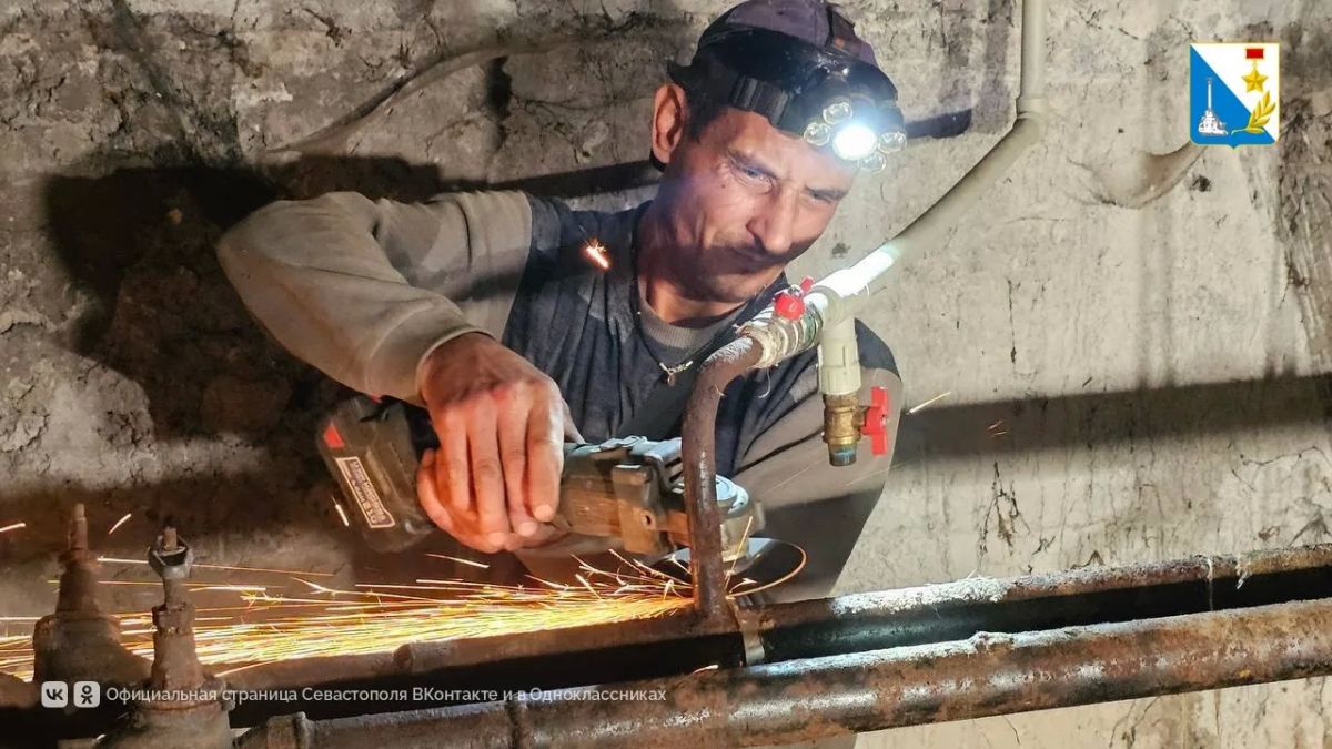 Управляющие компании Севастополя усиленно отрабатывают заявки жителей по отоплению Управляющие компании Севастополя усиленно отрабатывают заявки жителей по отоплению