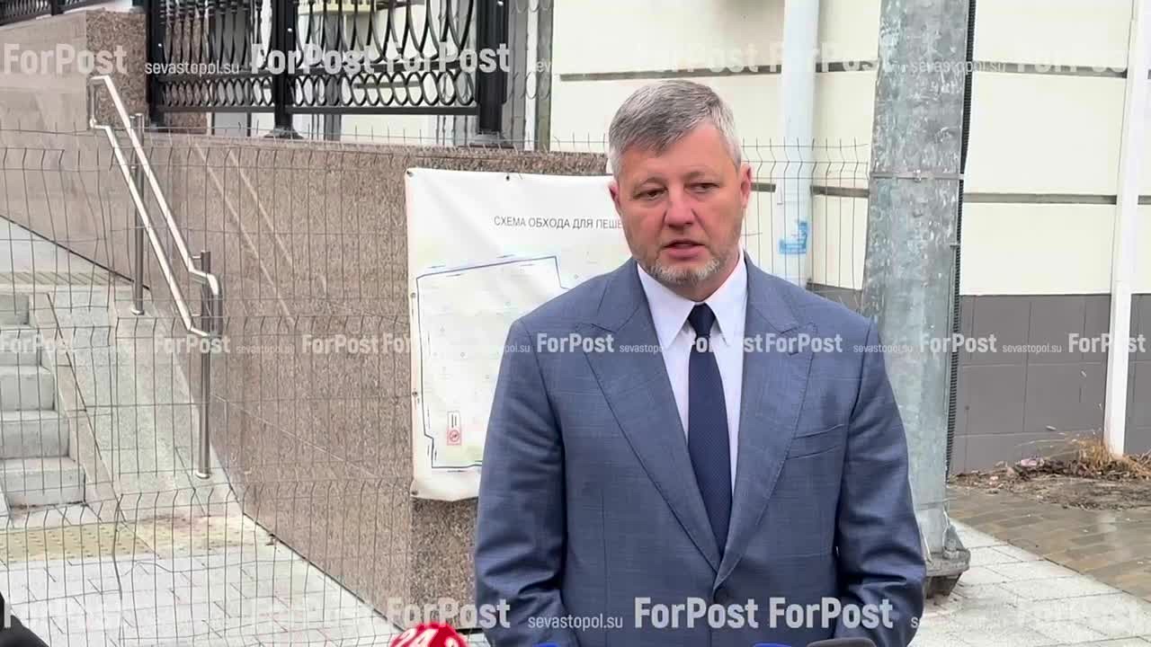 Второй пешеходный проход по лестнице на ул. Адмирала Октябрьского сегодня открыли для горожан