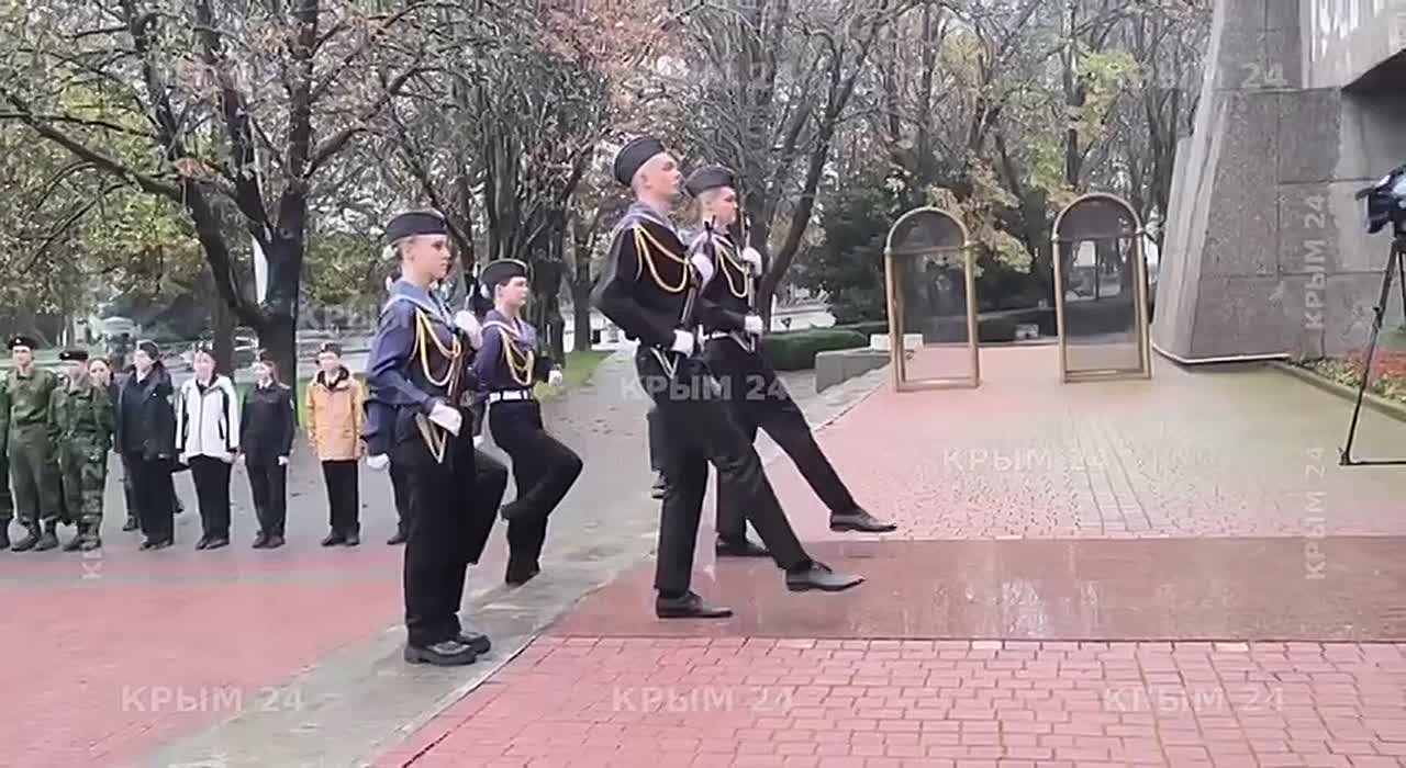 В Севастополе почтили память героев обороны 1941–1942 годов