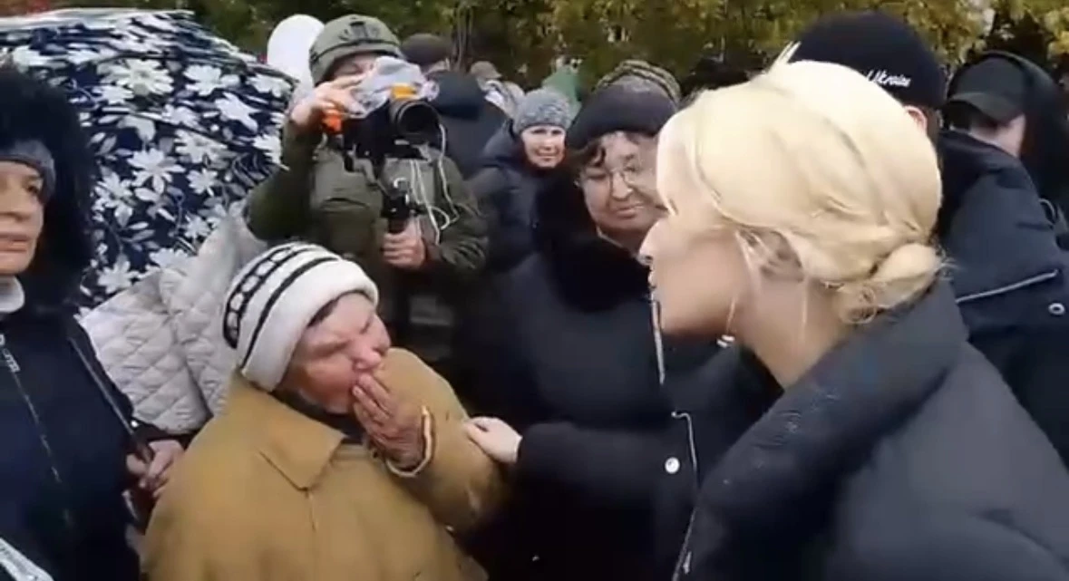 Жителям города Алешки передают несколько десятков тонн гуманитарной помощи — омбудсмен Лантратова